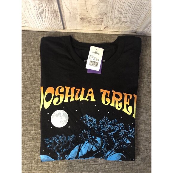 Mens Joshua Tree California Black Short Sleeves T Shirt Size Small - Picture 3 of 4